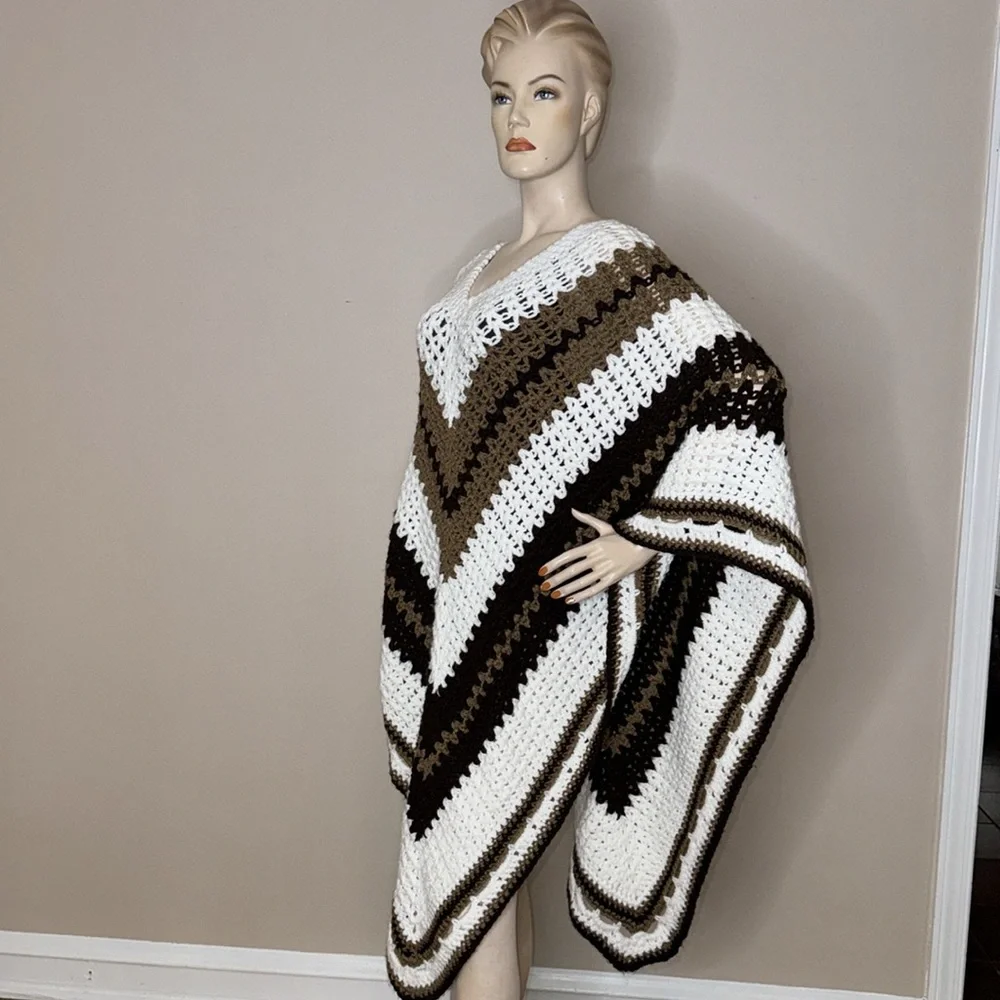 Granny Crochet Poncho